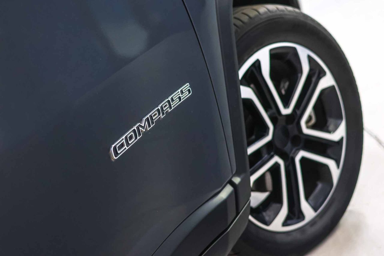 Jeep Compass eHybrid 1.5 MHEV 96kW Limited Dct **Sólo 12.000km** - Foto 14