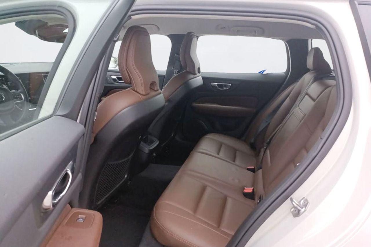Volvo V60 2.0 D3 Auto - Foto 7