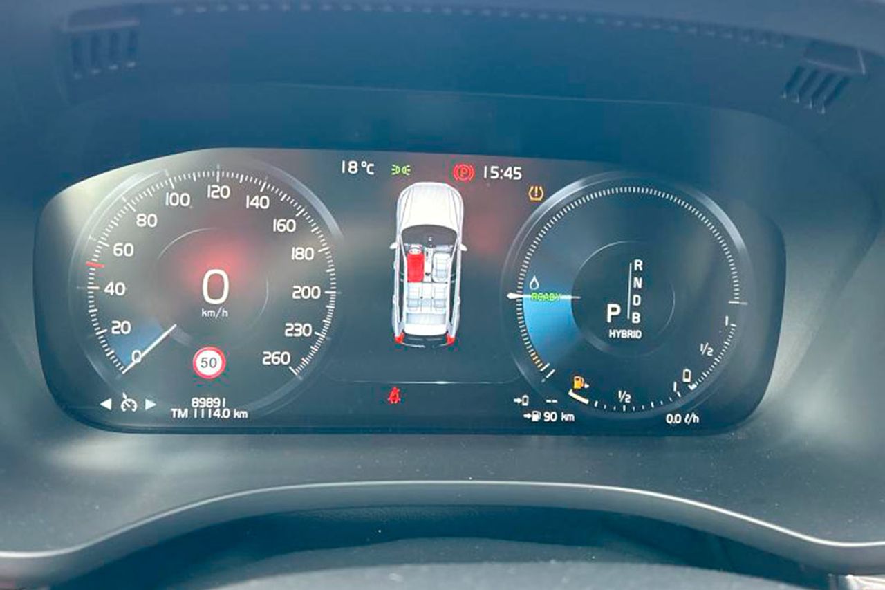 Volvo XC60 2.0 T8 AWD R-Design Auto **Techo panorámico** - Foto 4