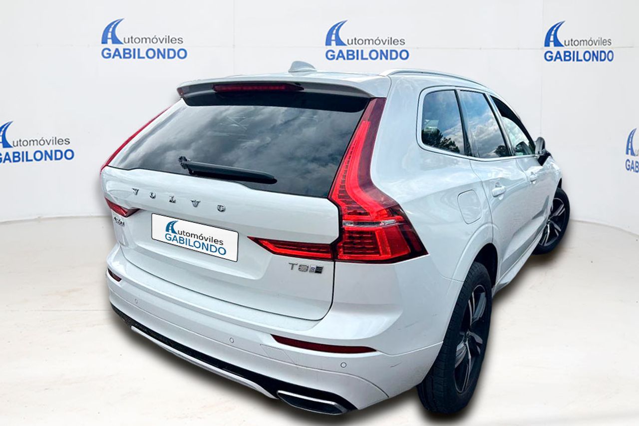 Volvo XC60 2.0 T8 AWD R-Design Auto **Techo panorámico** - Foto 6