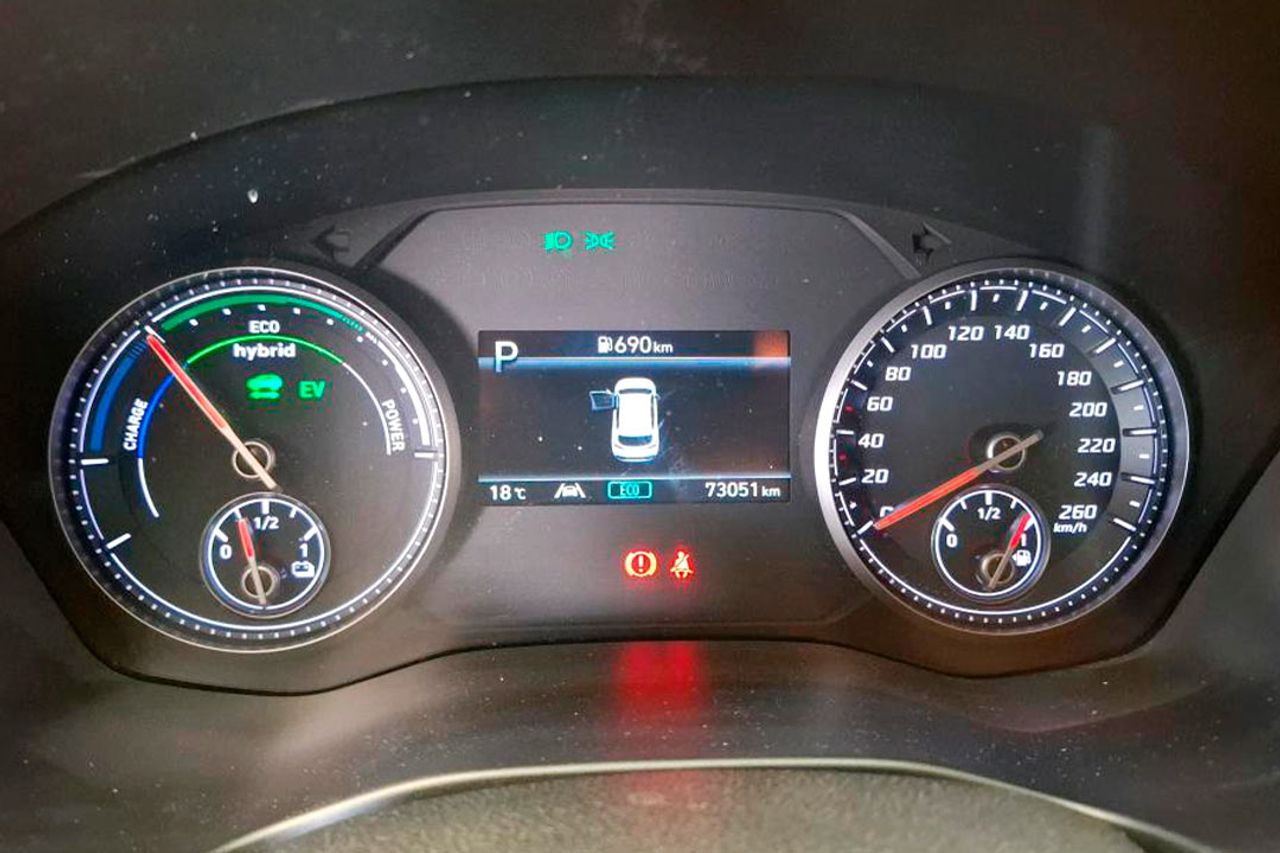 Hyundai Santa Fe 1.6 TGDi HEV Klass Auto 4x2 **7 Plazas** - Foto 4
