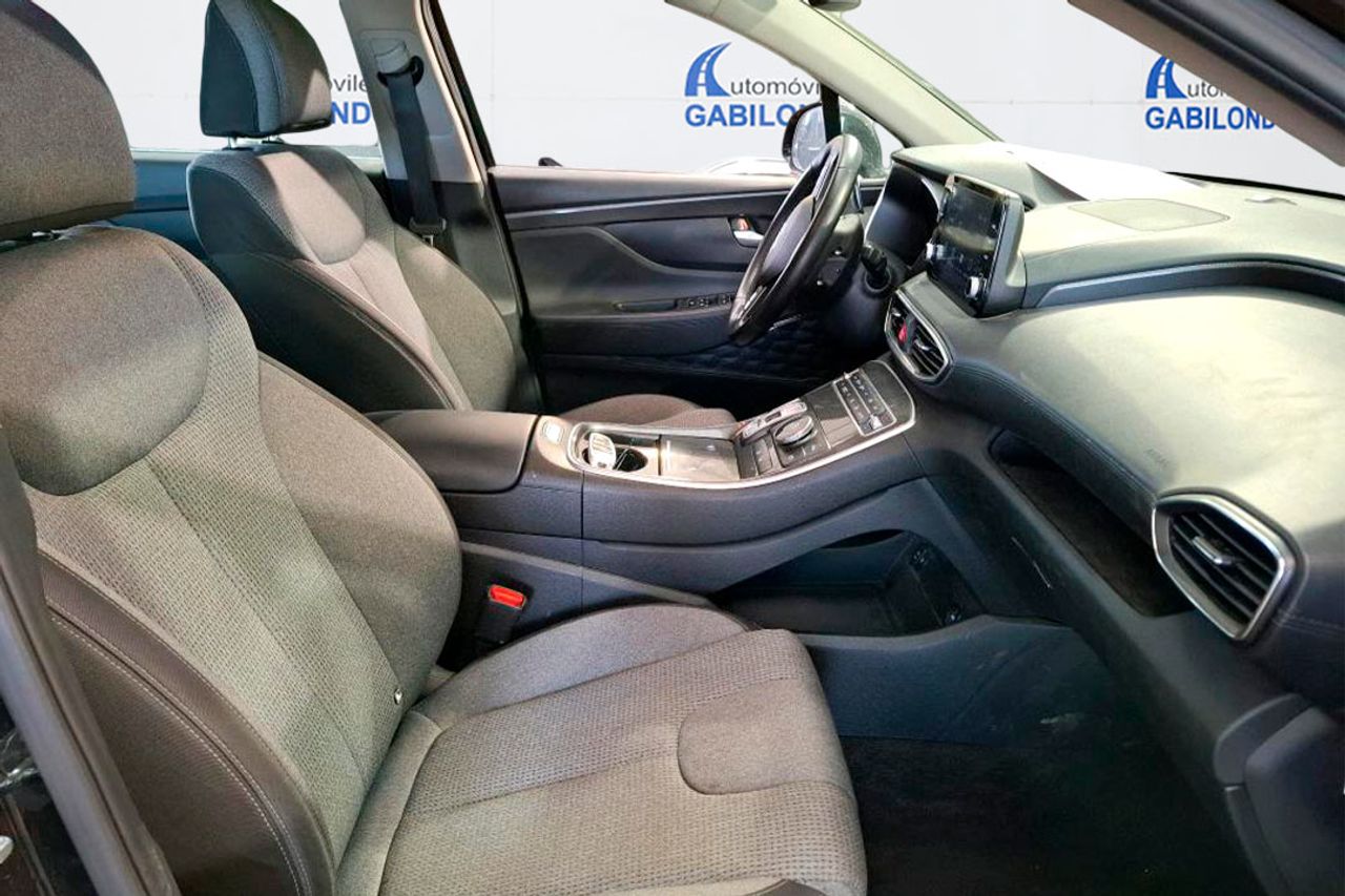 Hyundai Santa Fe 1.6 TGDi HEV Klass Auto 4x2 **7 Plazas** - Foto 5