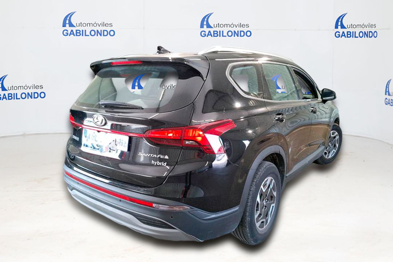 Hyundai Santa Fe 1.6 TGDi HEV Klass Auto 4x2 **7 Plazas** - Foto 7