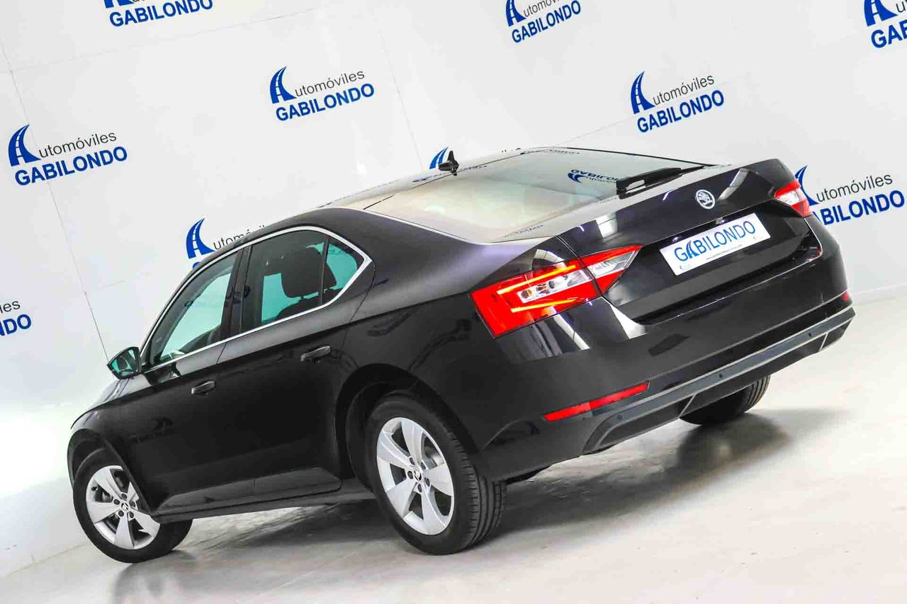 Skoda Superb L&K 1.4 TSI iV P-HEV 160kW DSG - Foto 15