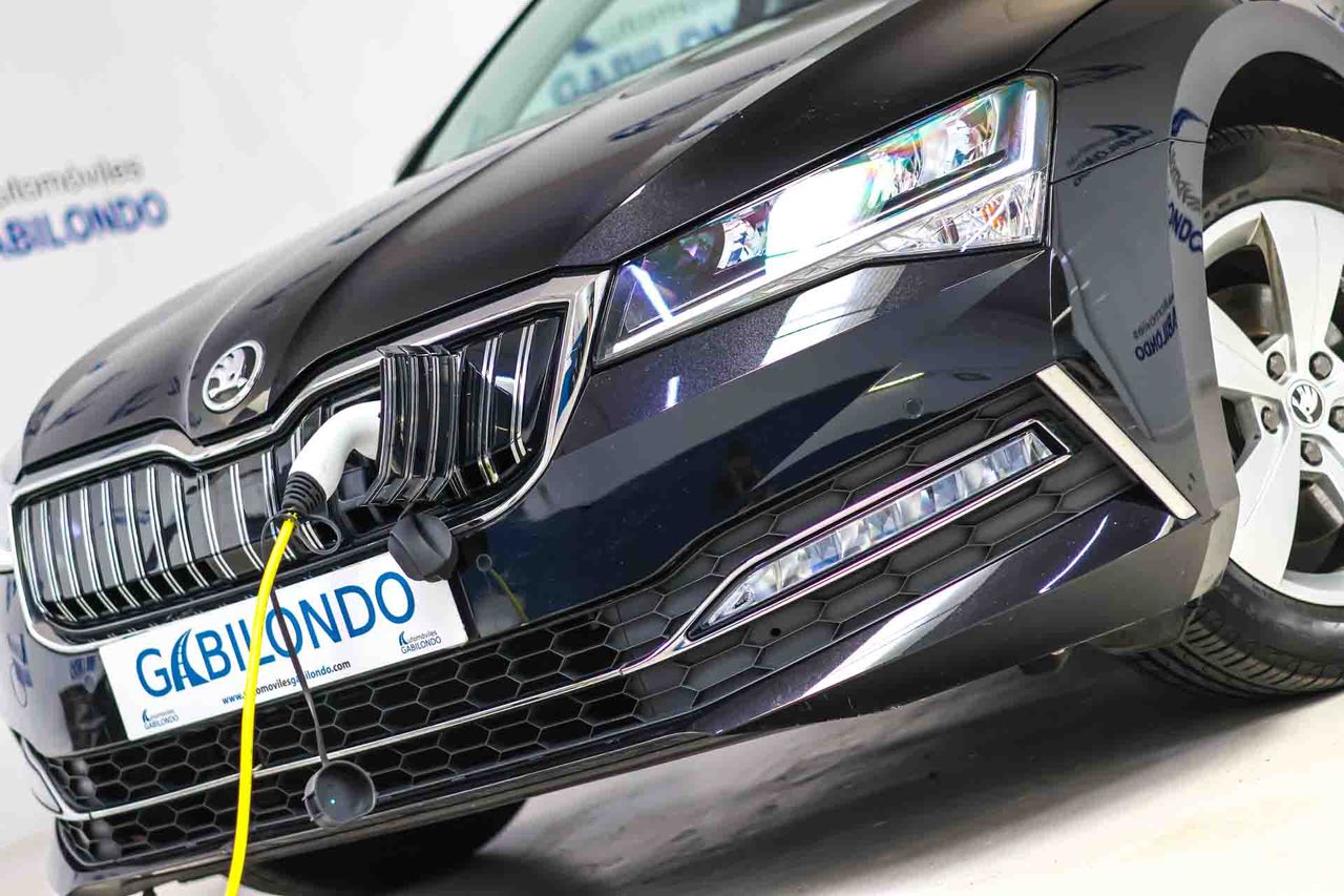 Skoda Superb L&K 1.4 TSI iV P-HEV 160kW DSG - Foto 10