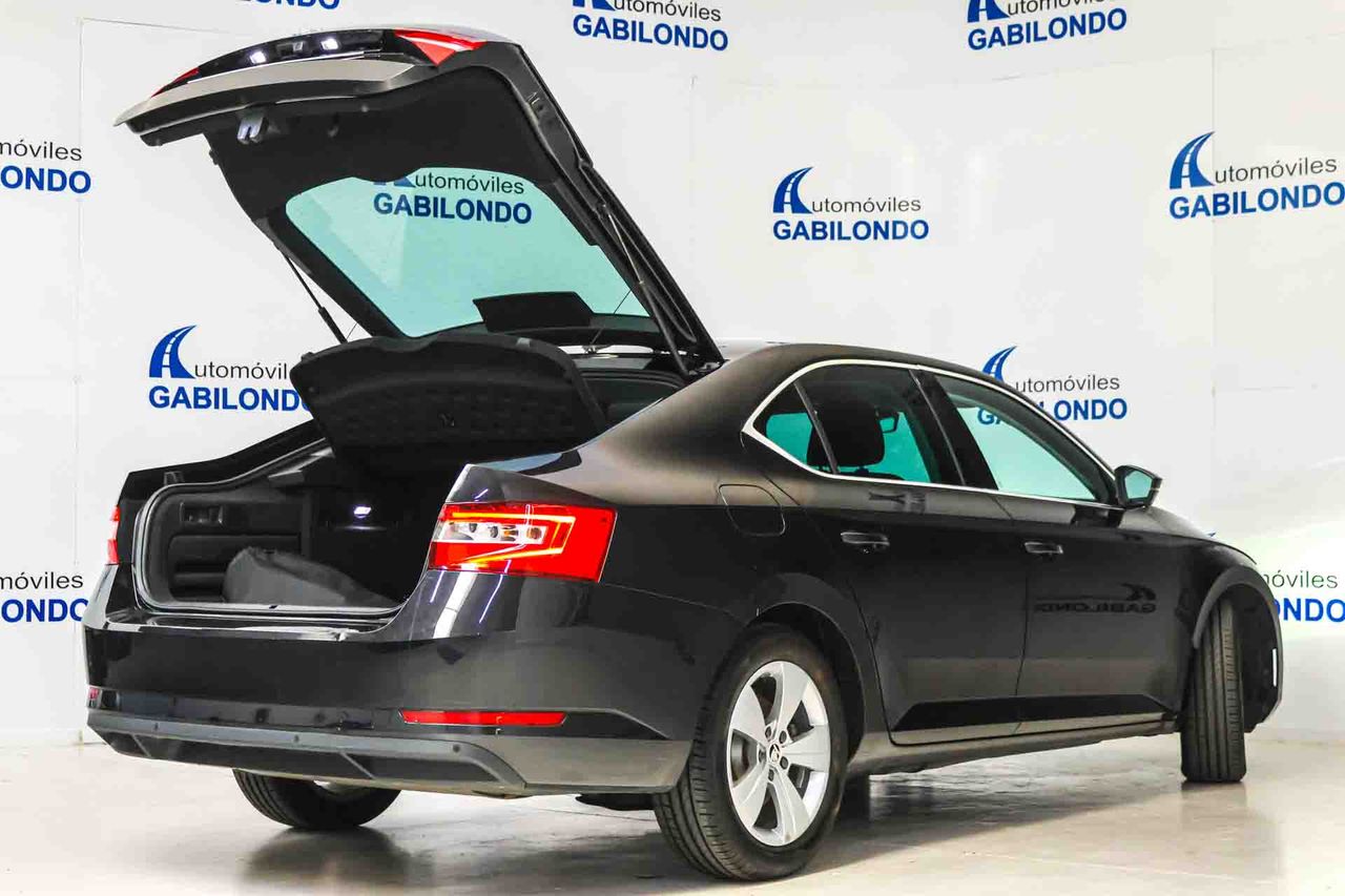 Skoda Superb L&K 1.4 TSI iV P-HEV 160kW DSG - Foto 18