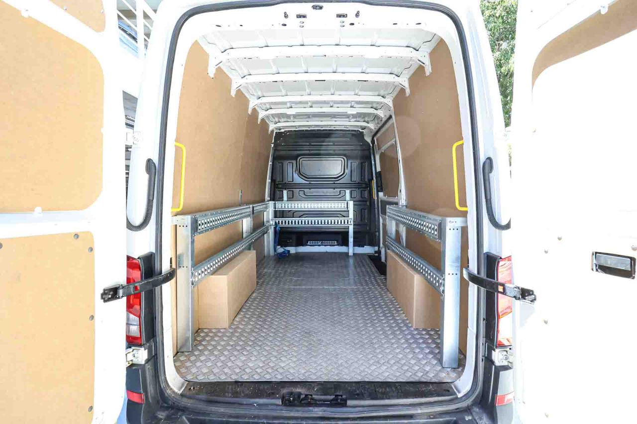 Volkswagen Crafter 2.0TDI L3H3 BMT  - Foto 20