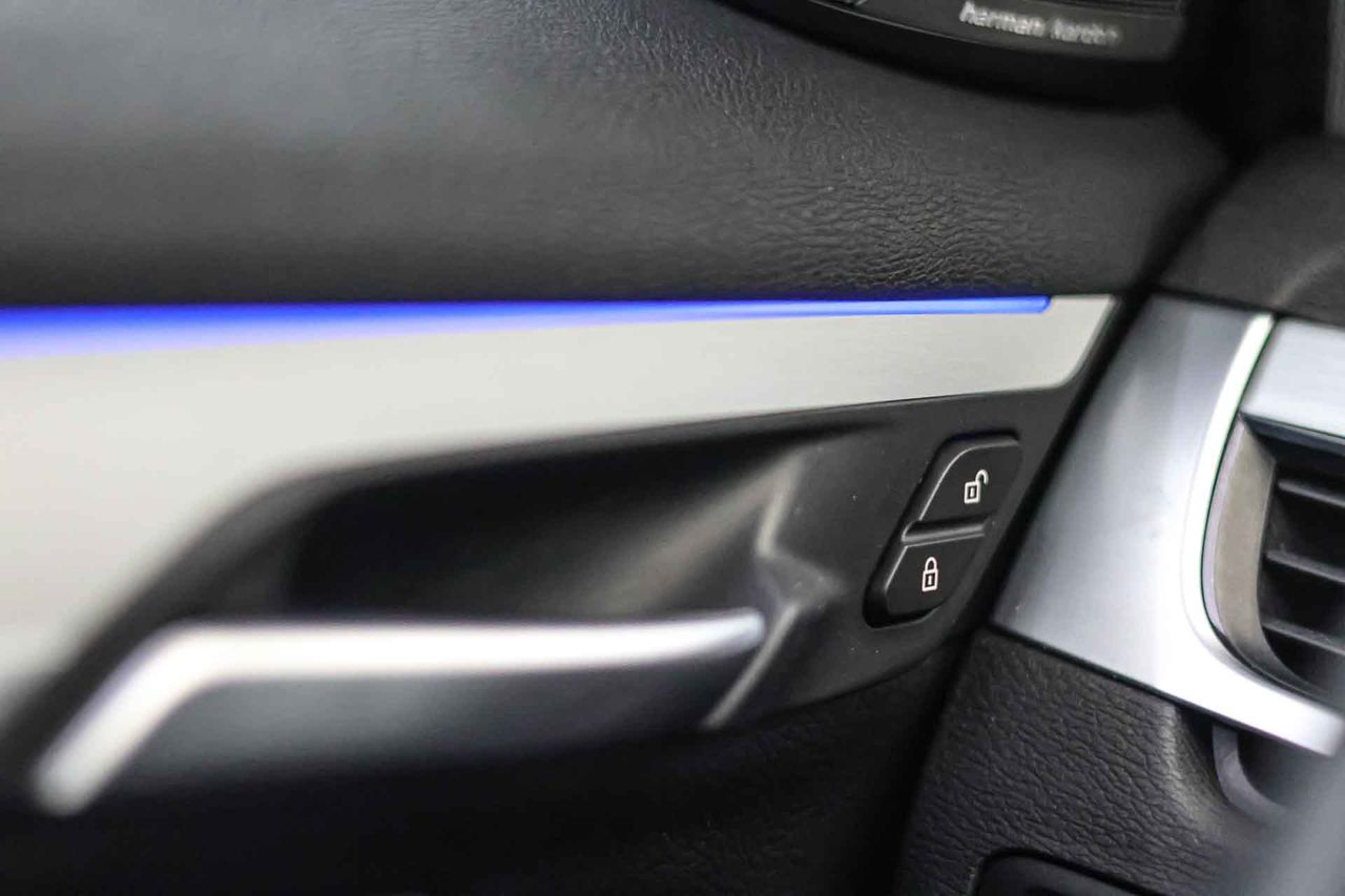 BMW X1 sDrive20i DCT XLine - Foto 33