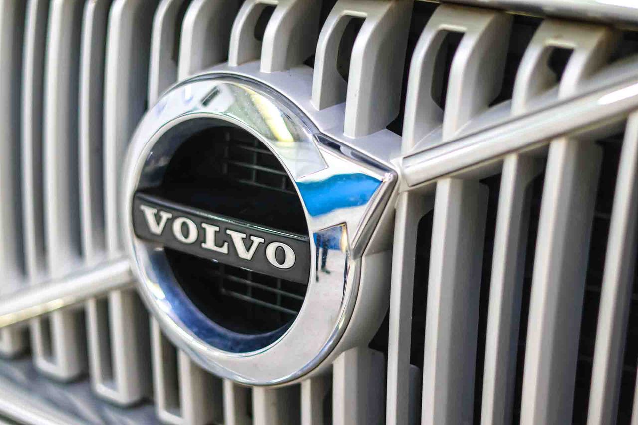 Volvo XC90 2.0 T8 AWD Inscription Auto **Techo panorámico** 7 Plazas - Foto 12