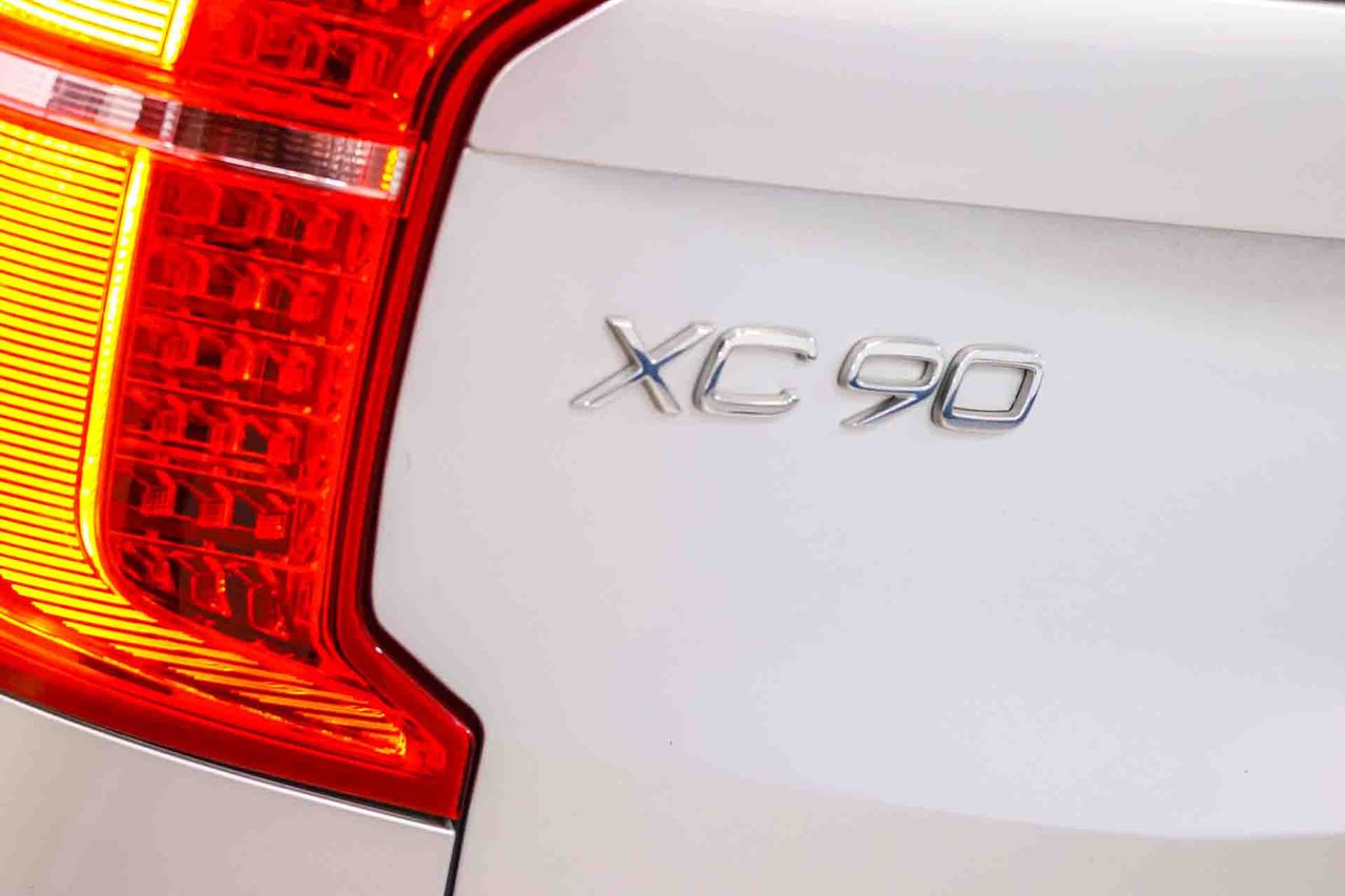Volvo XC90 2.0 T8 AWD Inscription Auto **Techo panorámico** 7 Plazas - Foto 23