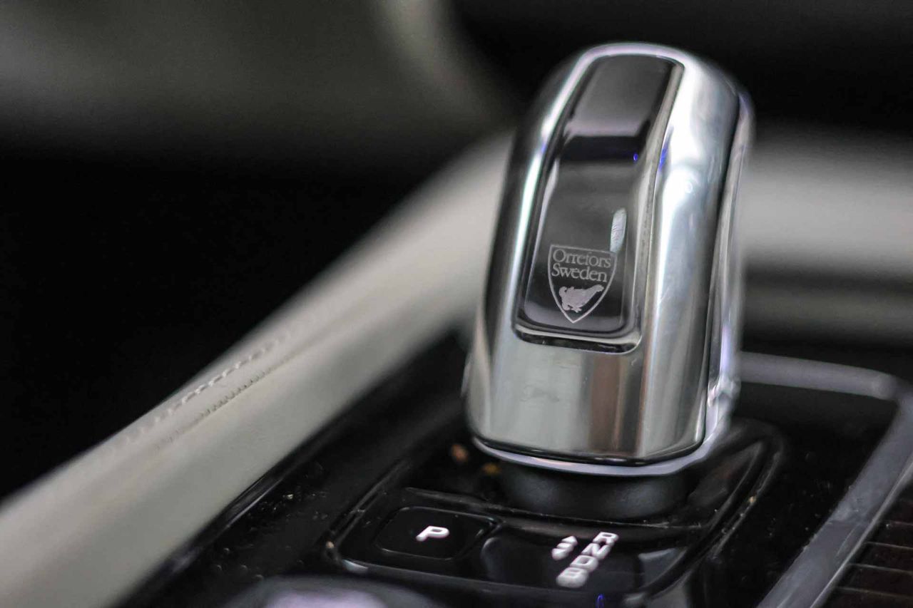 Volvo XC90 2.0 T8 AWD Inscription Auto **Techo panorámico** 7 Plazas - Foto 47