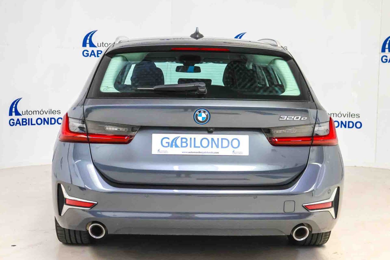BMW Serie 3 320e Touring **Luxury Line** - Foto 5