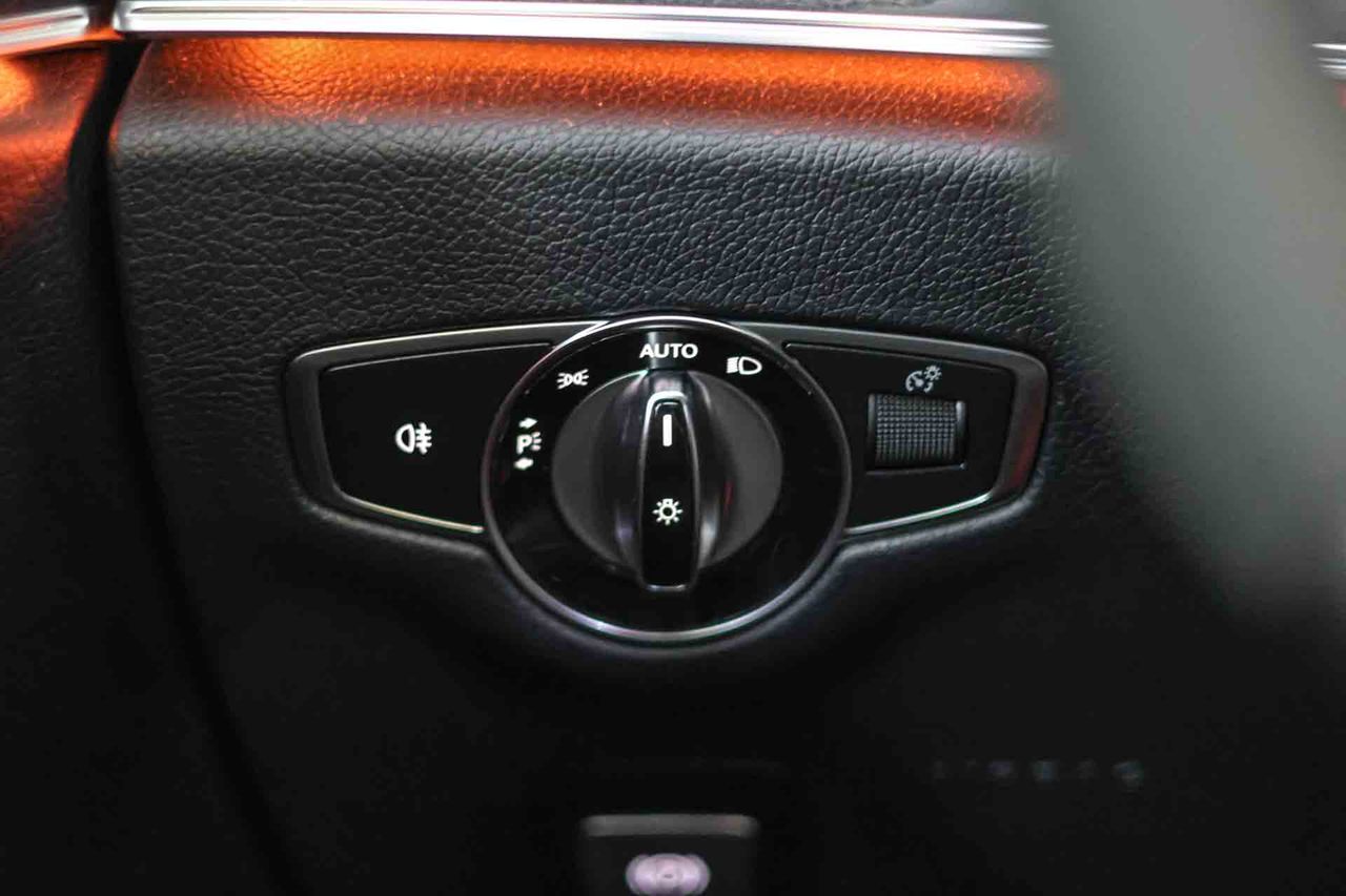 Mercedes Clase E Mercedes-AMG E 53 4MATIC+ **Techo panorámico** - Foto 39
