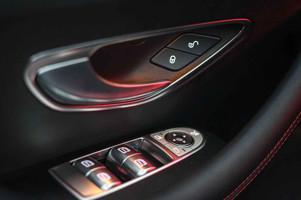Mercedes Clase E Mercedes-AMG E 53 4MATIC+ **Techo panorámico** - Foto 35