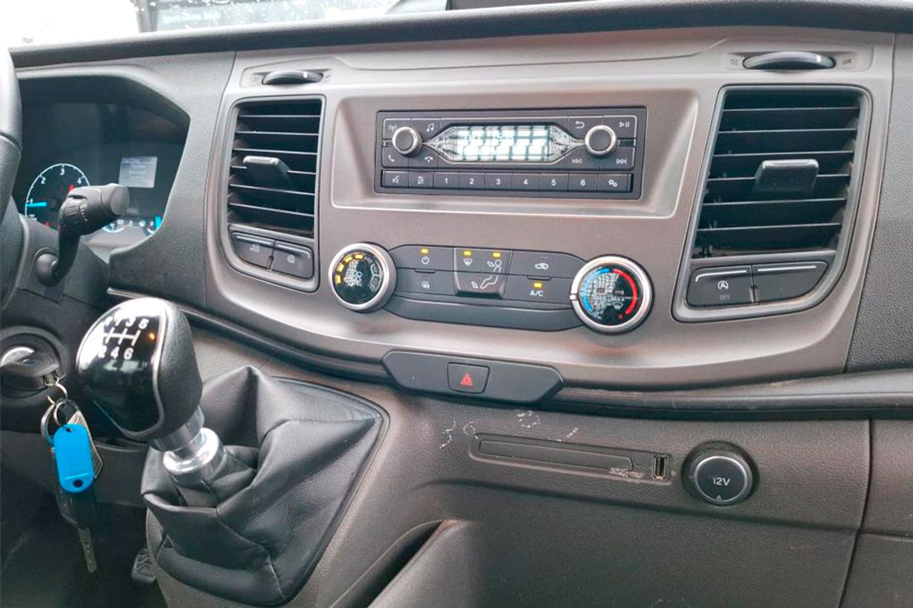 Ford Transit 2.0TDCI Chasis Cabina L4 *Caja Abierta* *Doble rueda gemela* - Foto 6