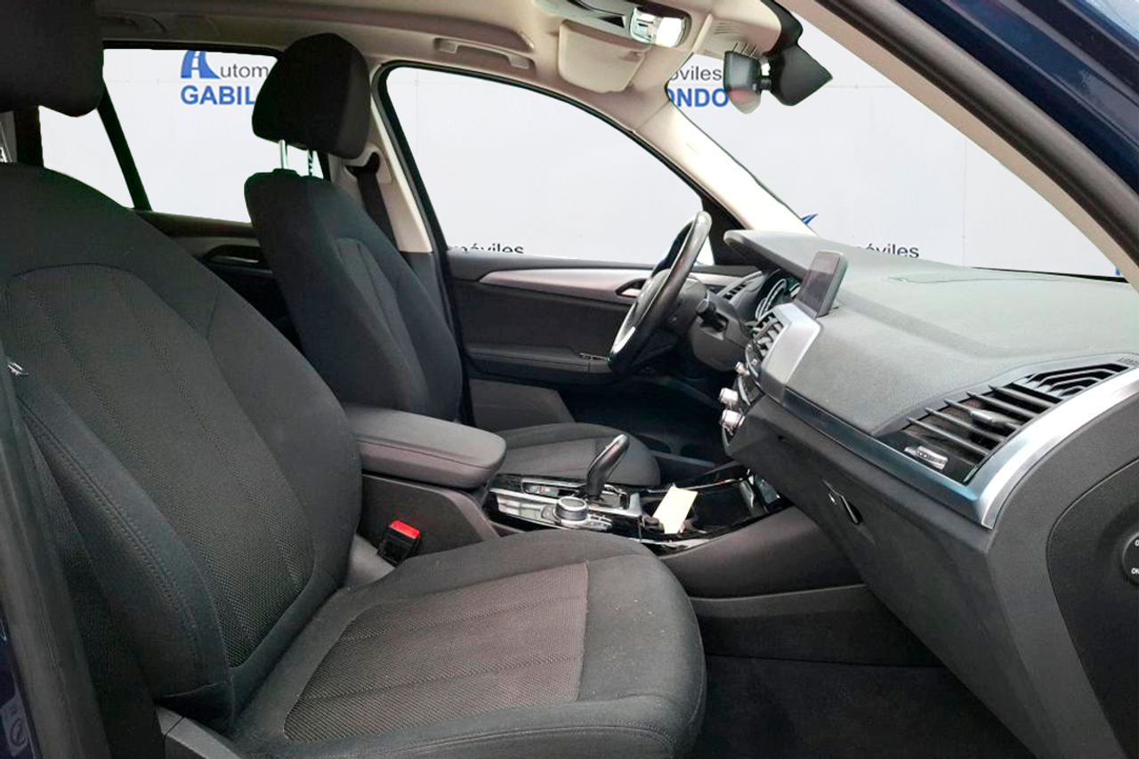 BMW X3 sDrive18d - Foto 9