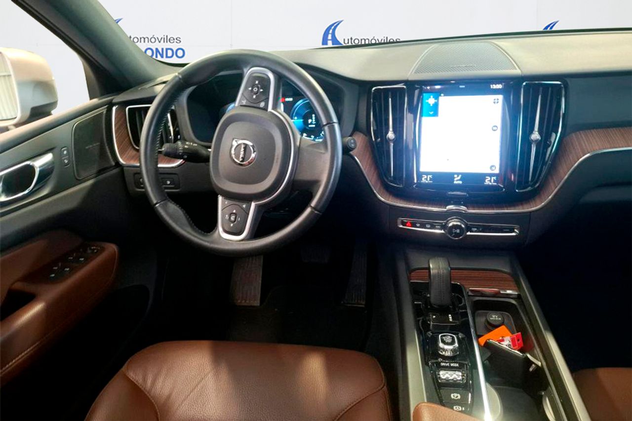 Volvo XC60 2.0 T6 AWD Recharge Inscription Auto - Foto 5