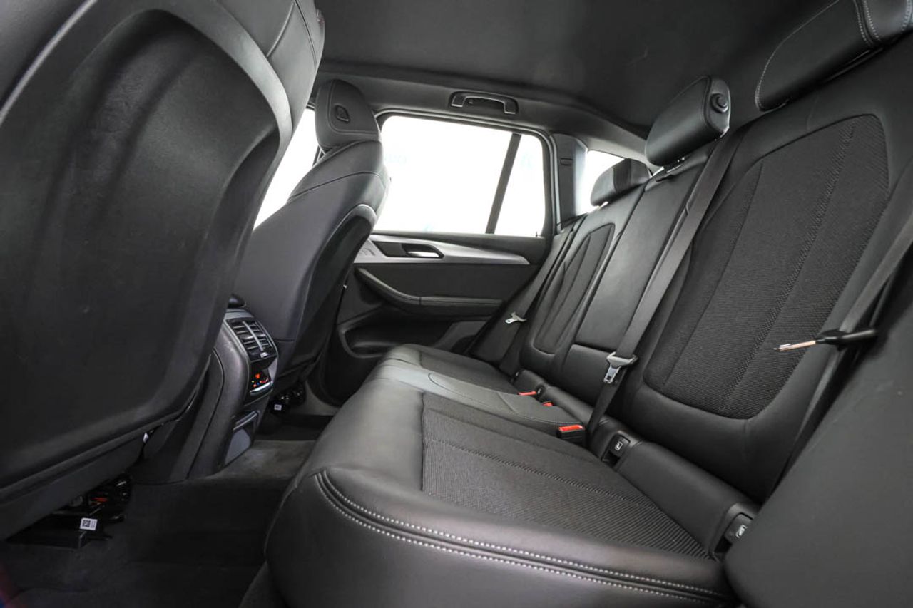 BMW X3 sDrive18d - Foto 65