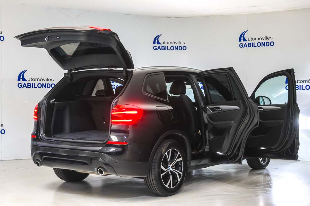 BMW X3 sDrive18d - Foto 29
