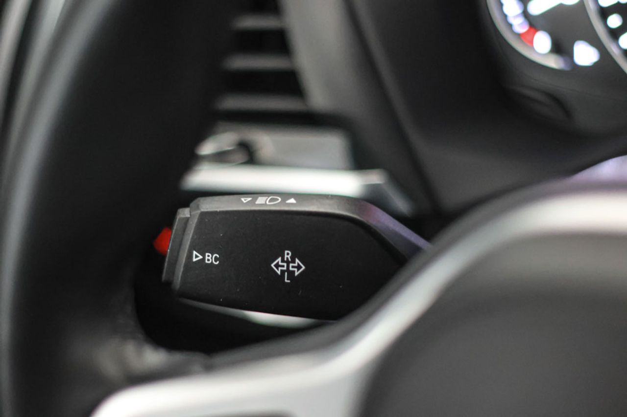 BMW X3 sDrive18d - Foto 49