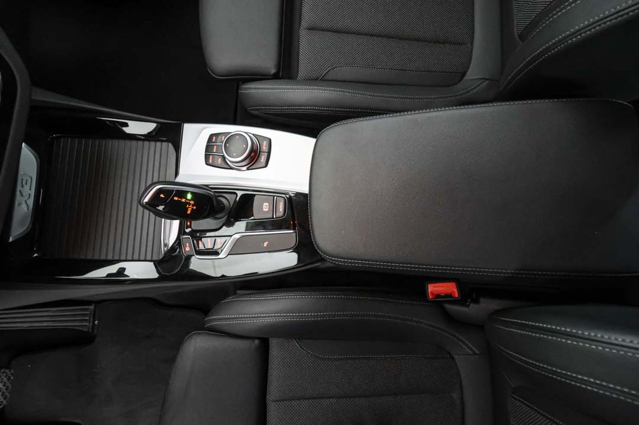 BMW X3 sDrive18d - Foto 63