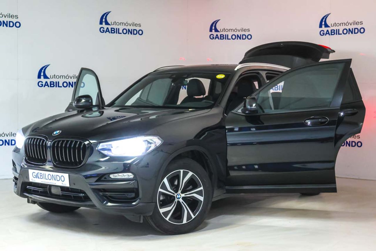 BMW X3 sDrive18d - Foto 28