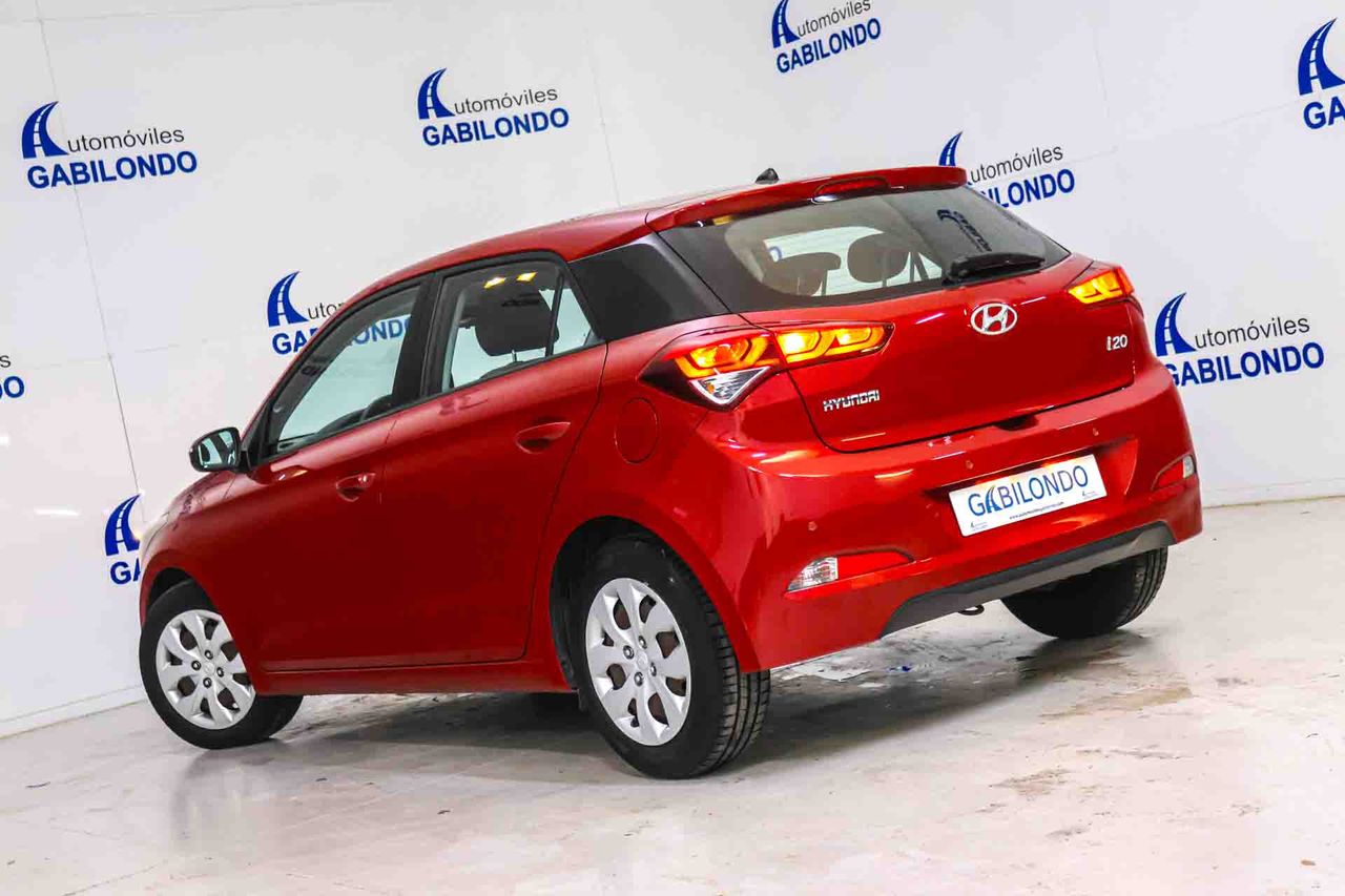 Hyundai i20 1.1 CRDi Essence - Foto 13