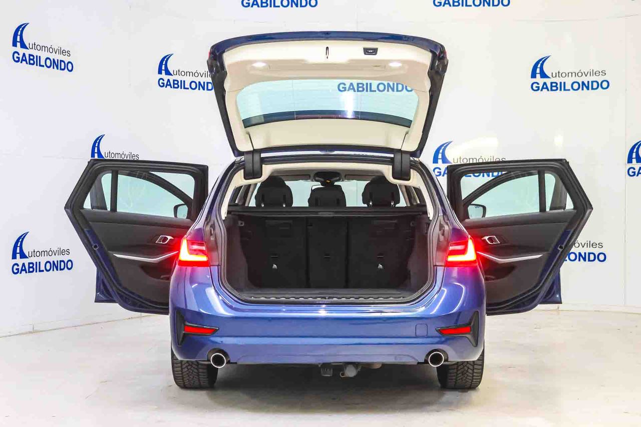BMW Serie 3 318d Touring - Foto 24