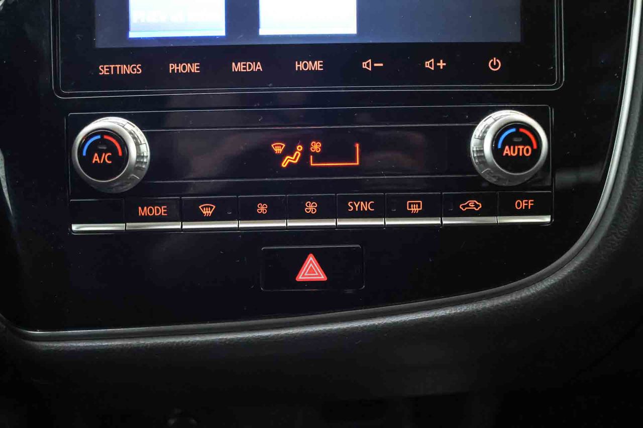 Mitsubishi Outlander 2.4 PHEV Motion Auto 4WD - Foto 46