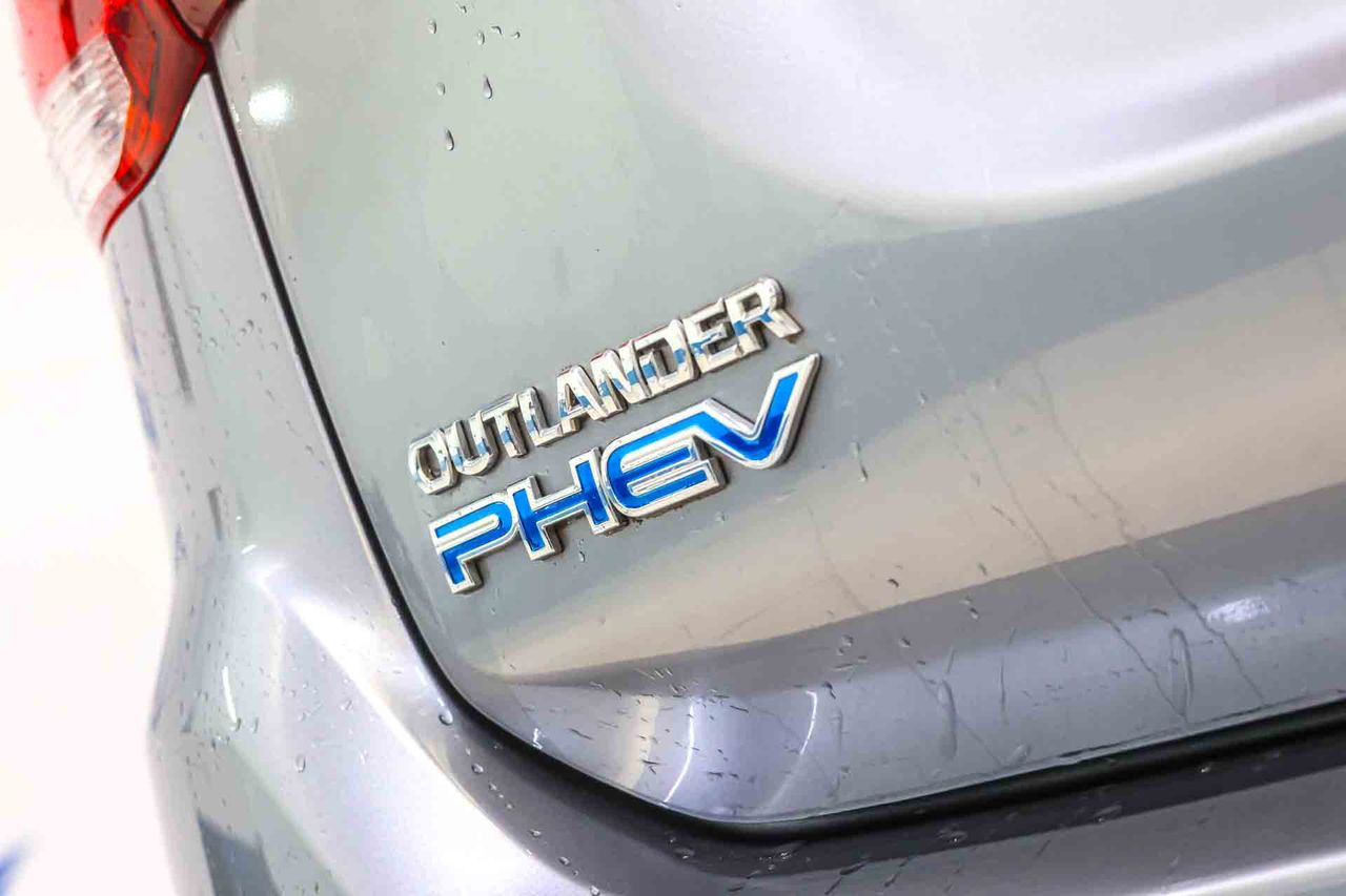 Mitsubishi Outlander 2.4 PHEV Motion Auto 4WD - Foto 12