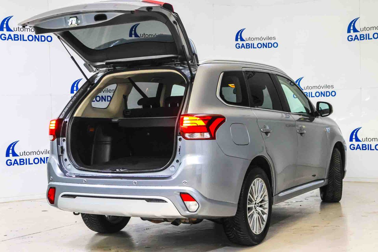 Mitsubishi Outlander 2.4 PHEV Motion Auto 4WD - Foto 18