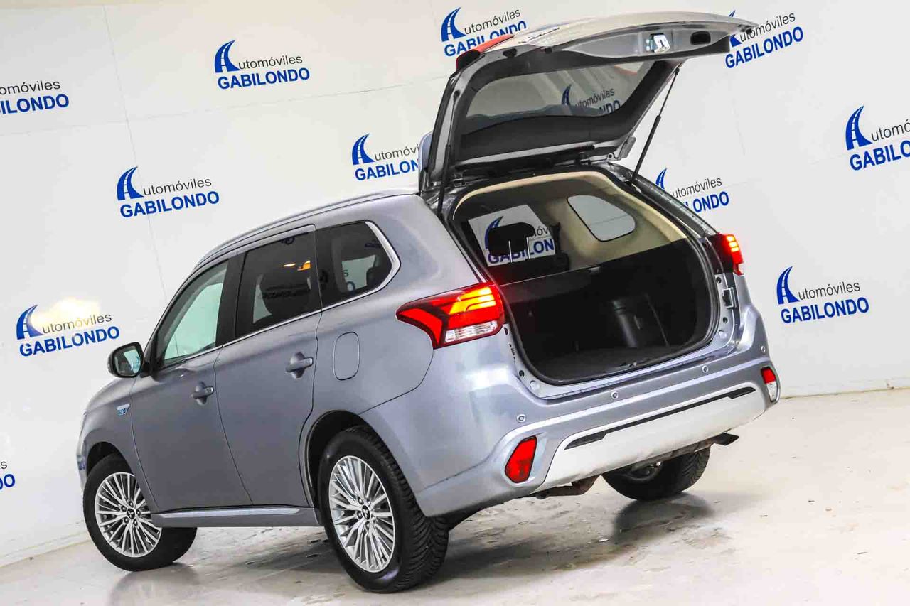 Mitsubishi Outlander 2.4 PHEV Motion Auto 4WD - Foto 21