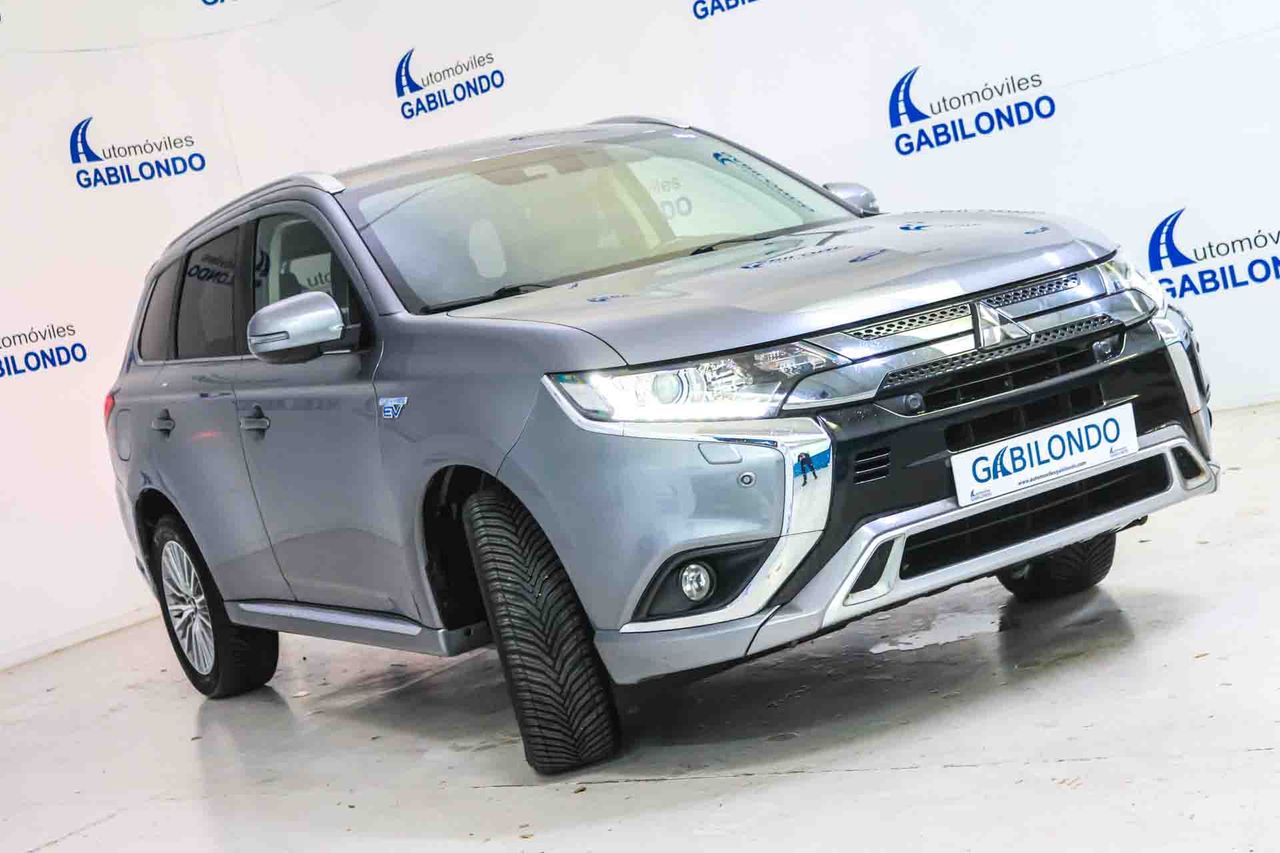Mitsubishi Outlander 2.4 PHEV Motion Auto 4WD - Foto 13