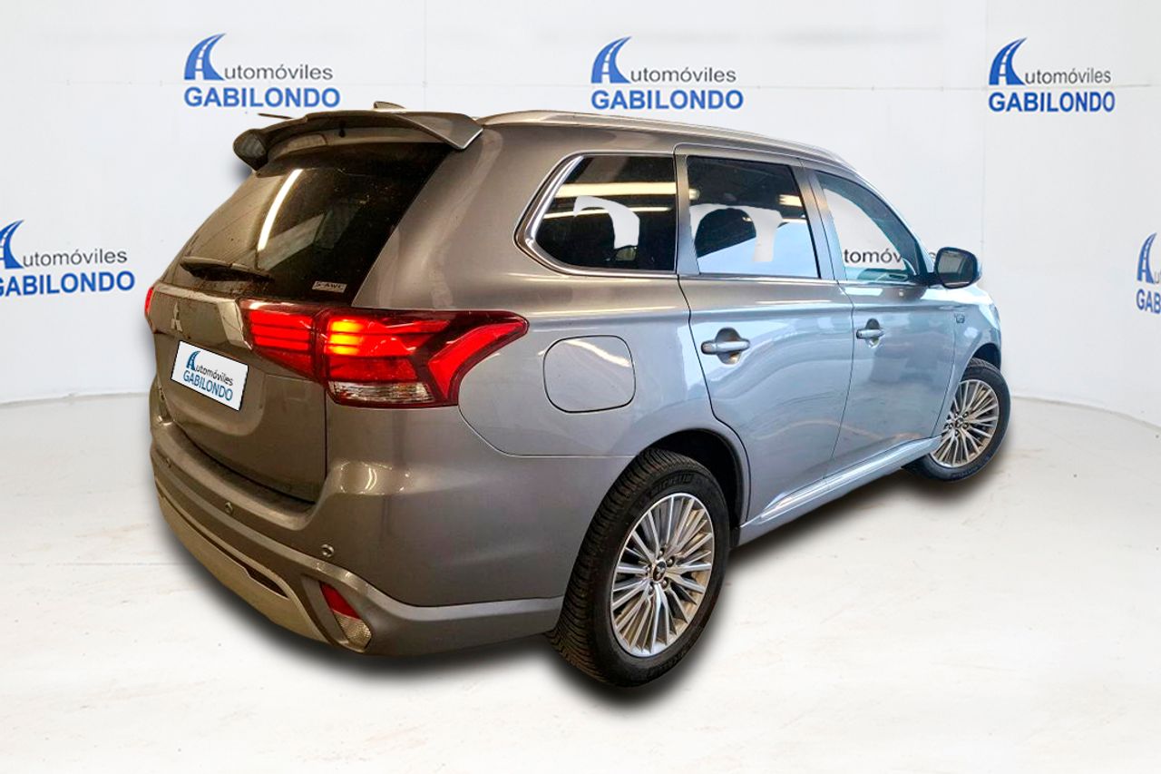 Mitsubishi Outlander 2.4 PHEV Motion Auto 4WD - Foto 3