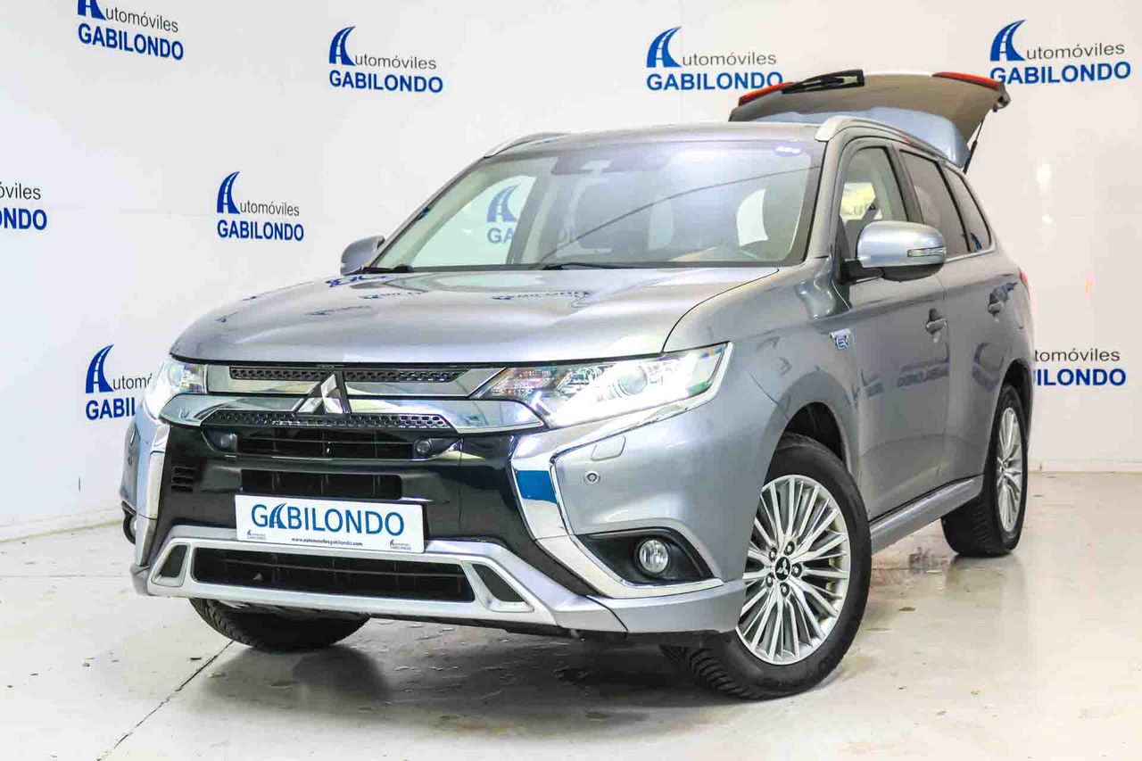 Mitsubishi Outlander 2.4 PHEV Motion Auto 4WD - Foto 17