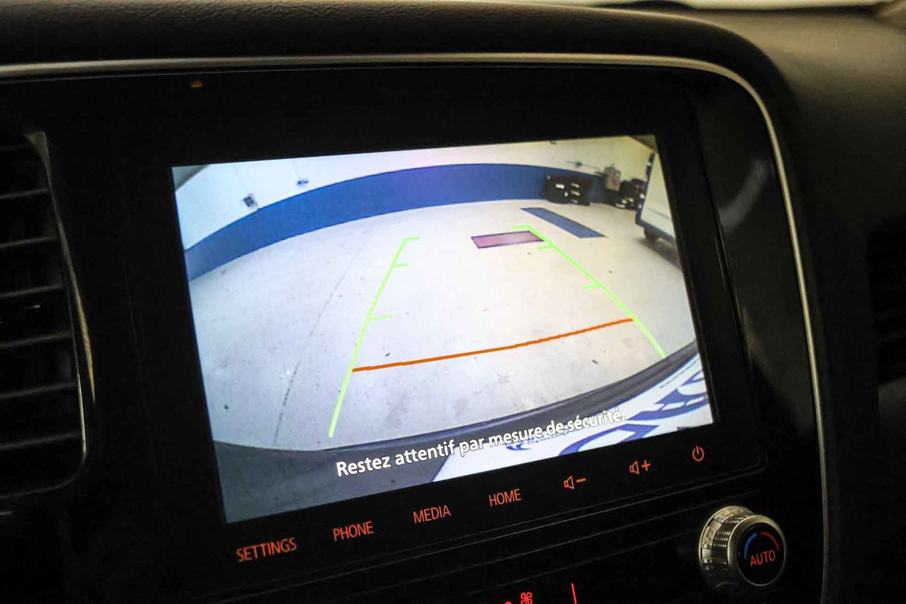 Mitsubishi Outlander 2.4 PHEV Motion Auto 4WD - Foto 56