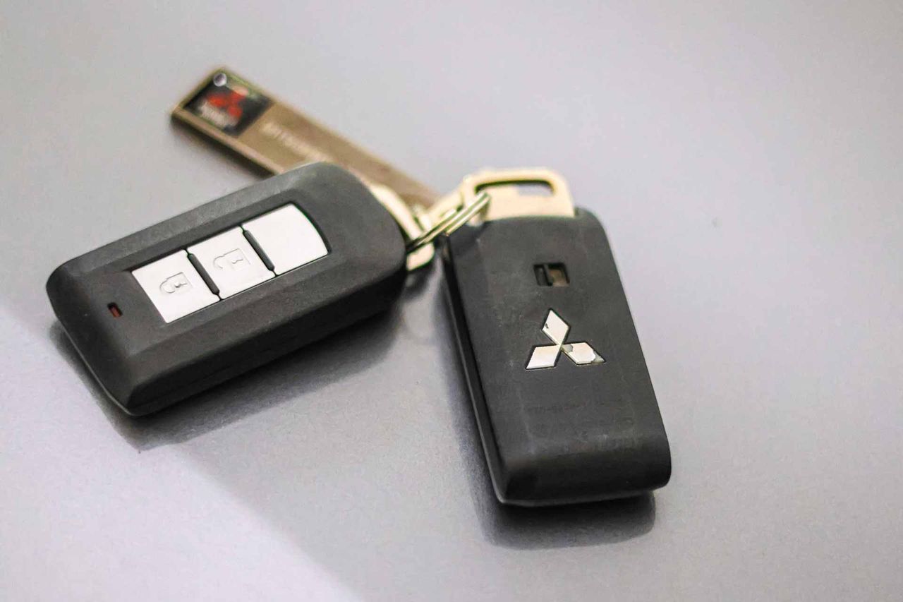 Mitsubishi Outlander 2.4 PHEV Motion Auto 4WD - Foto 57