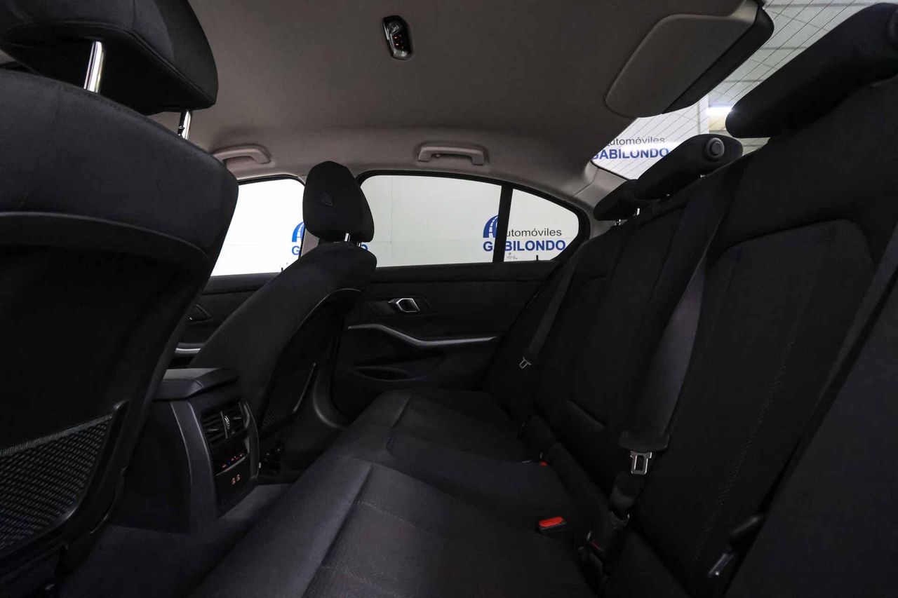 BMW Serie 3 320e - Foto 53