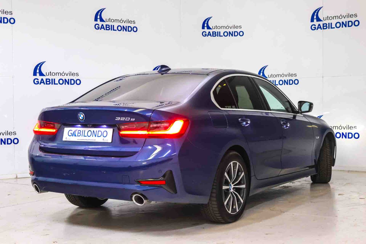 BMW Serie 3 320e - Foto 12