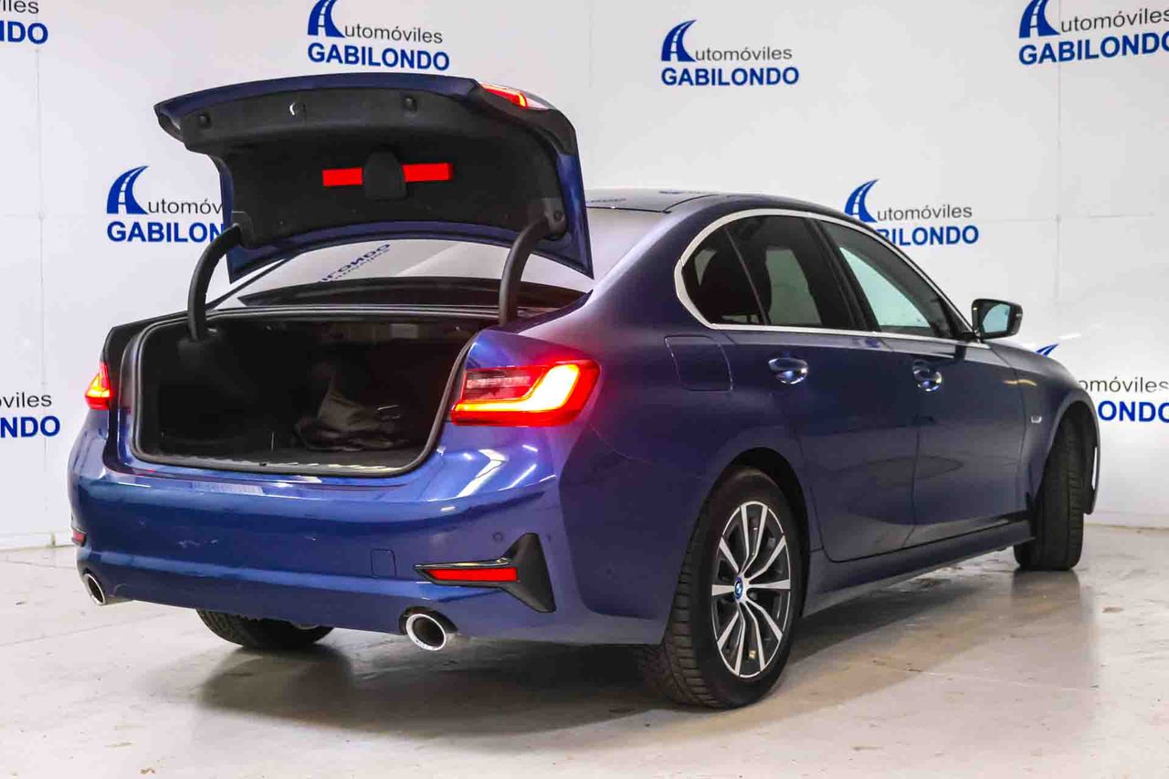 BMW Serie 3 320e - Foto 20