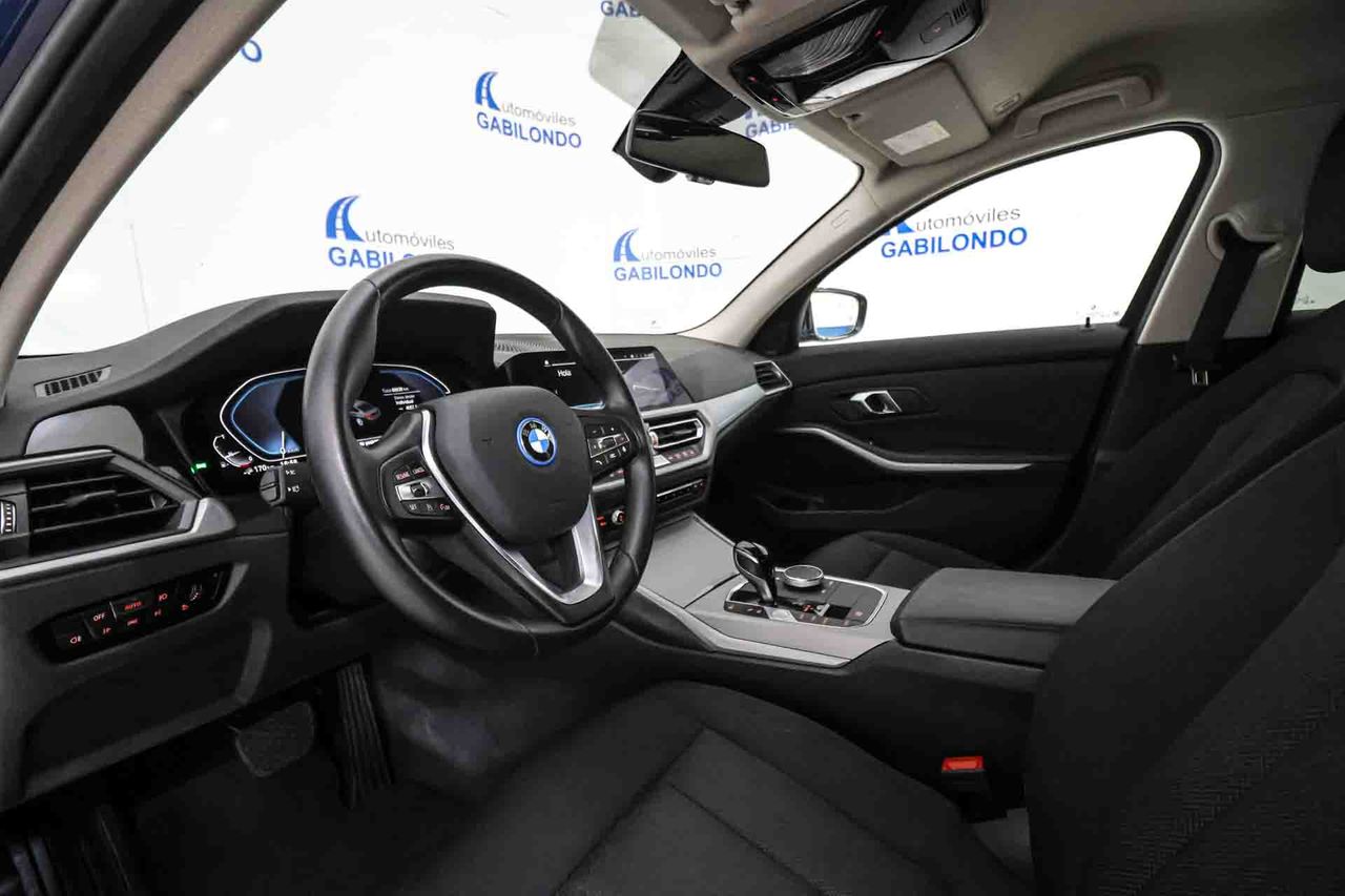 BMW Serie 3 320e - Foto 30