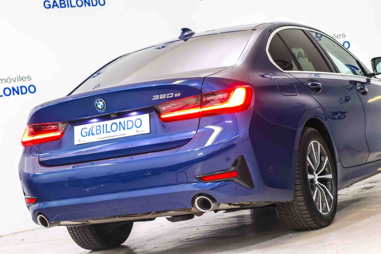 BMW Serie 3 320e - Foto 29