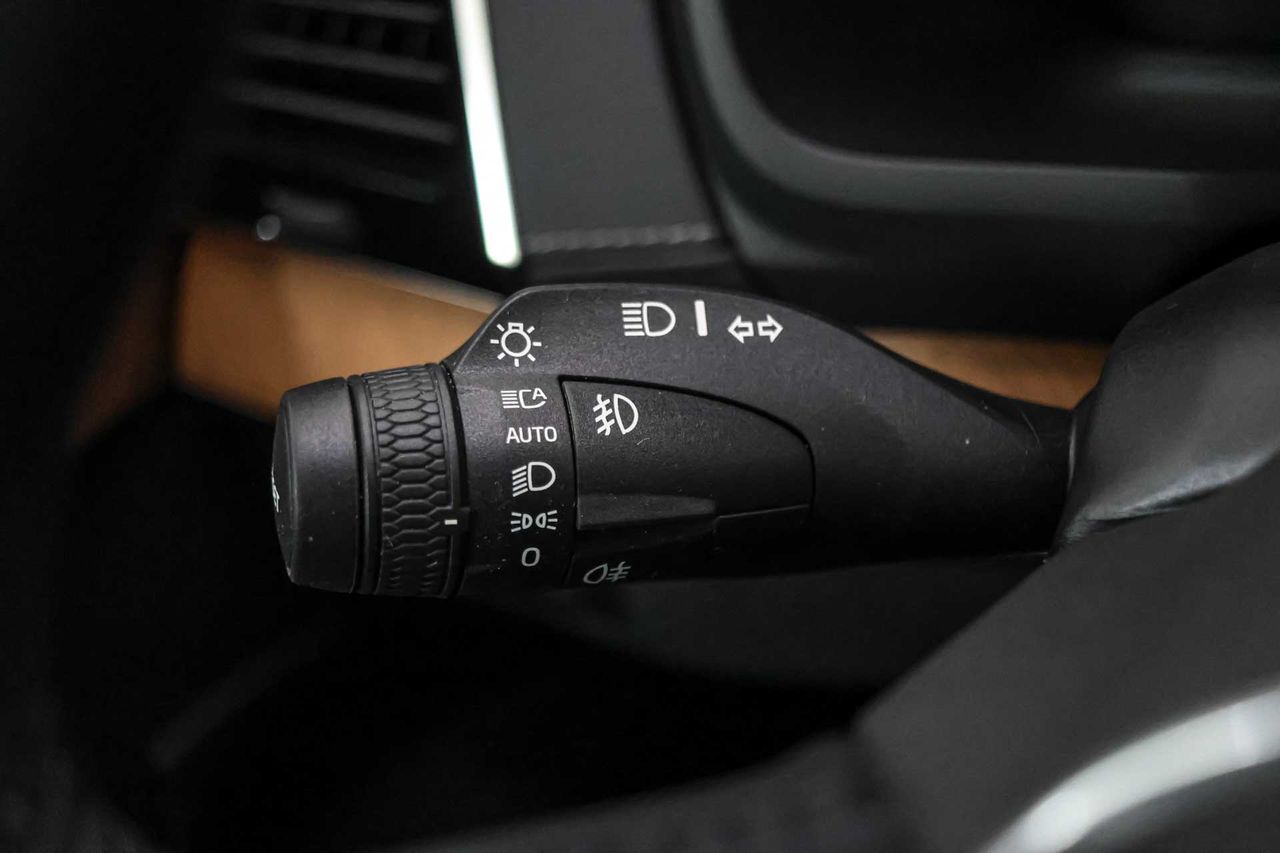 Volvo XC90 2.0 T8 AWD Recharge Inscription Auto - Foto 39