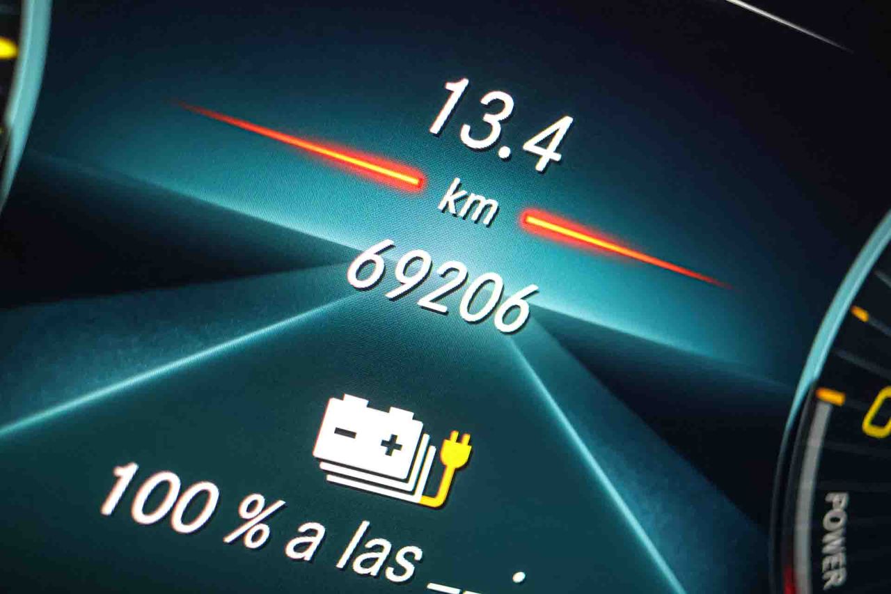 Mercedes GLC Coupé GLC 300 e 4MATIC AMG Line **Techo solar** - Foto 7