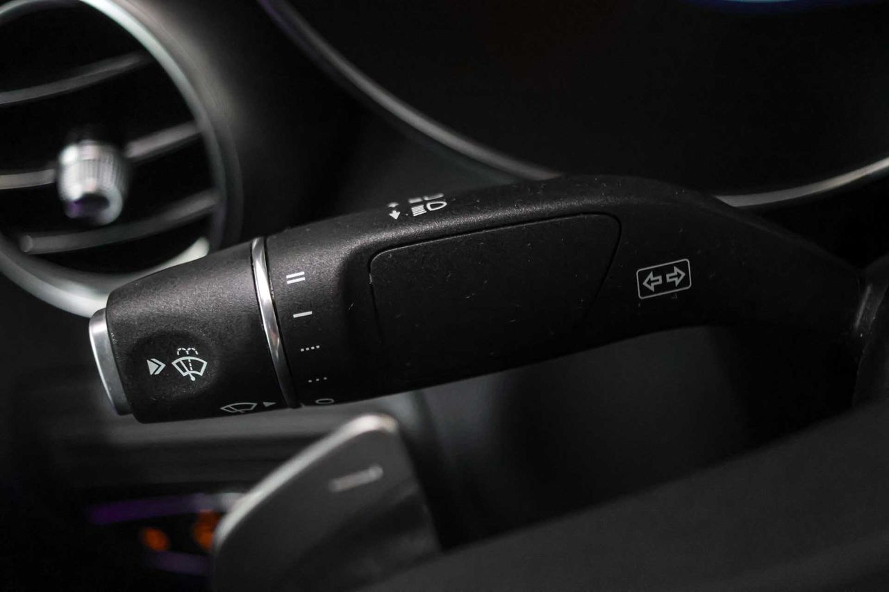 Mercedes GLC Coupé GLC 300 e 4MATIC AMG Line **Techo solar** - Foto 40