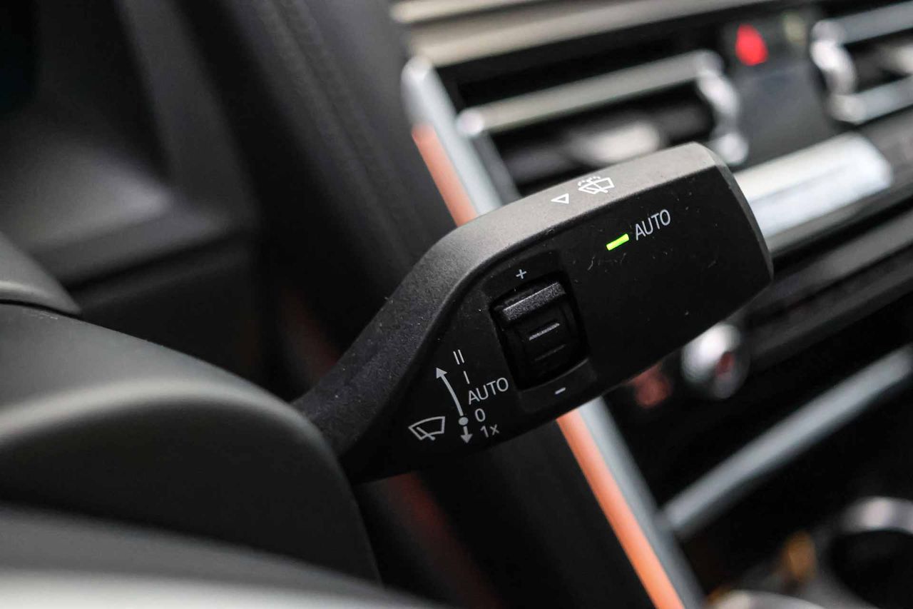 BMW Serie 8 M850i xDrive - Foto 41