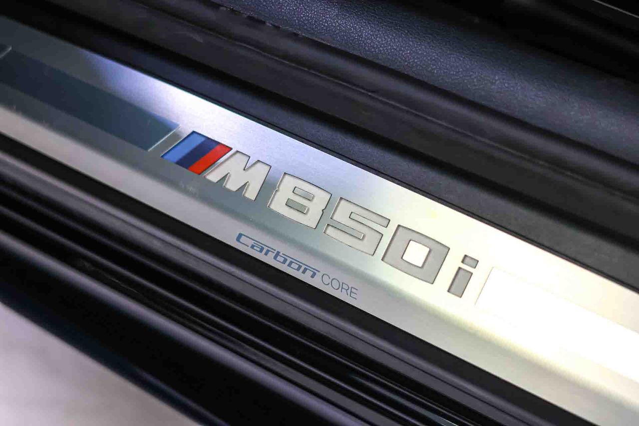 BMW Serie 8 M850i xDrive - Foto 27