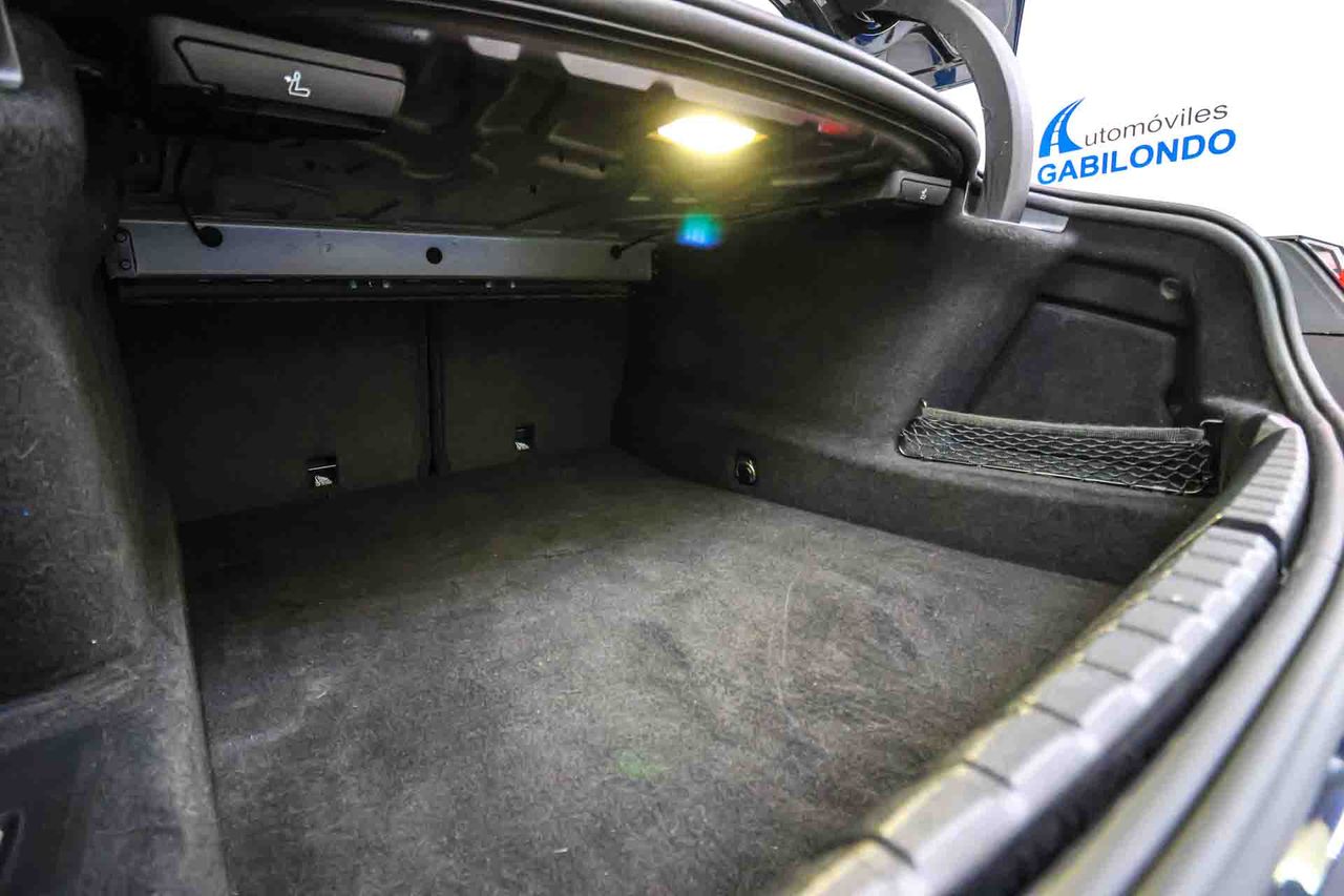 BMW Serie 8 M850i xDrive - Foto 57