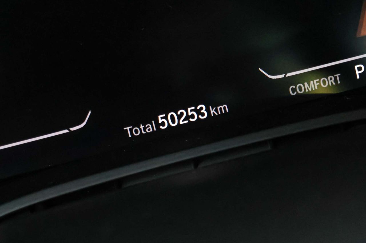 BMW Serie 8 M850i xDrive - Foto 7