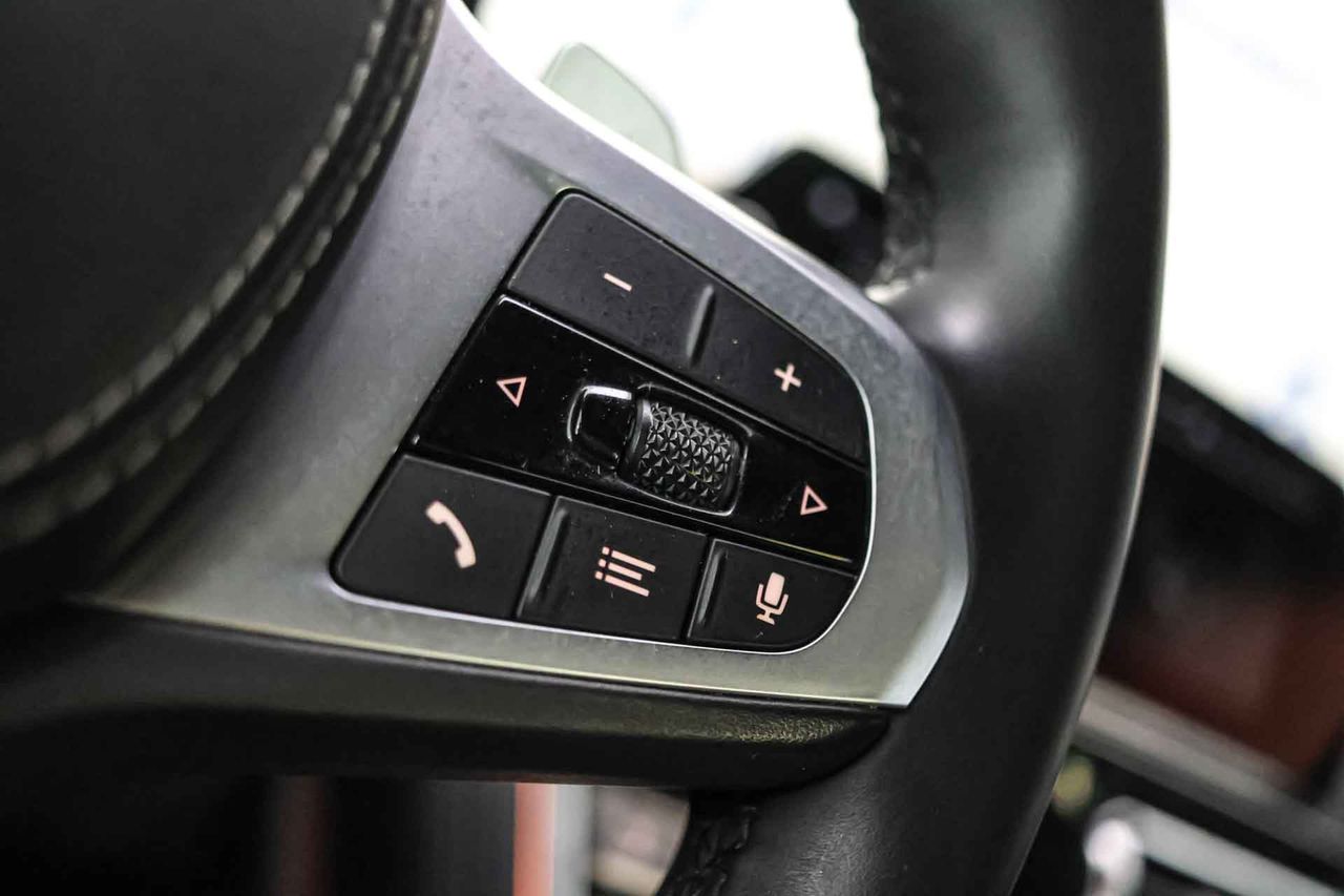 BMW Serie 8 M850i xDrive - Foto 39